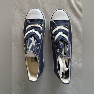 New York Yankee Blue Canvas Sneakers